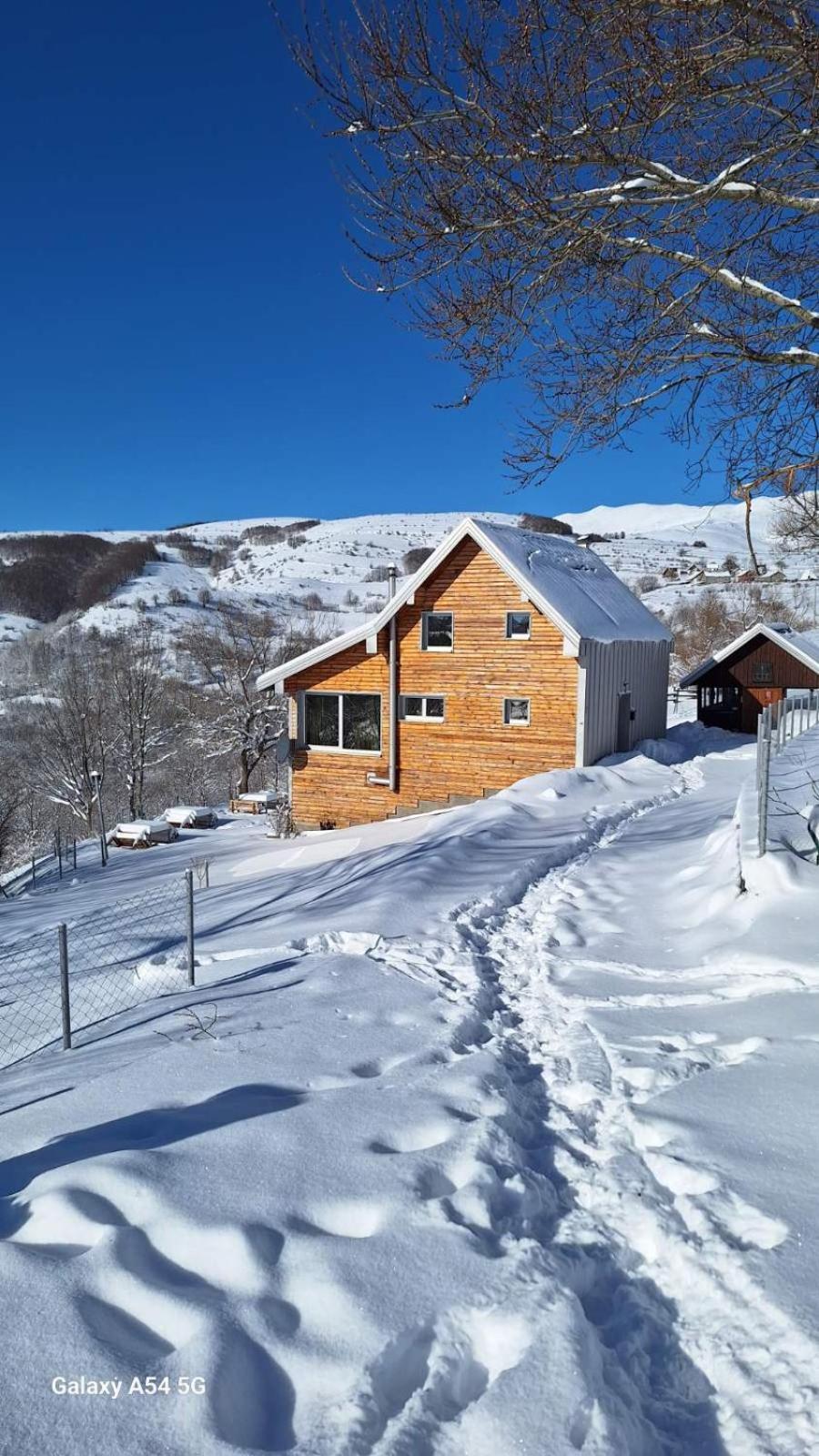 Holiday Home Vila Bjelasnica Luaran gambar