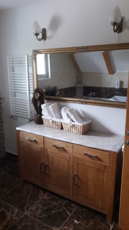 Holiday Home Vila Bjelasnica Luaran gambar